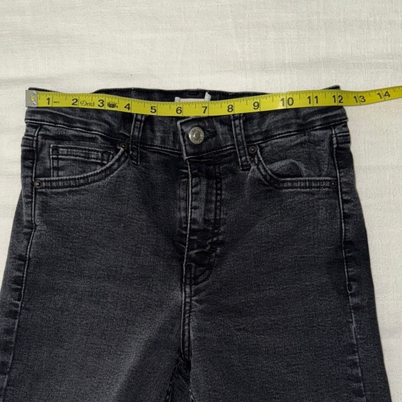 Classic Black Women's Jeans - Picture 5 of 7